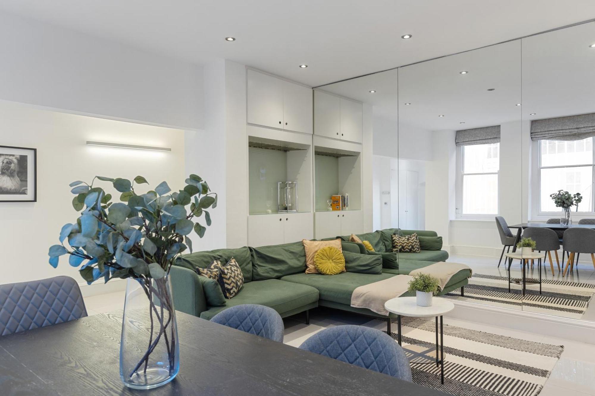 Heavenly Stays, Kensington, Luxurious 3-bd Oasis Apartment London