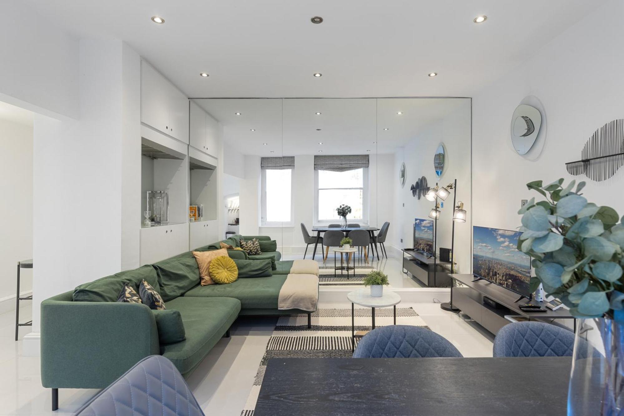 Heavenly Stays, Kensington, Luxurious 3-bd Oasis Apartment